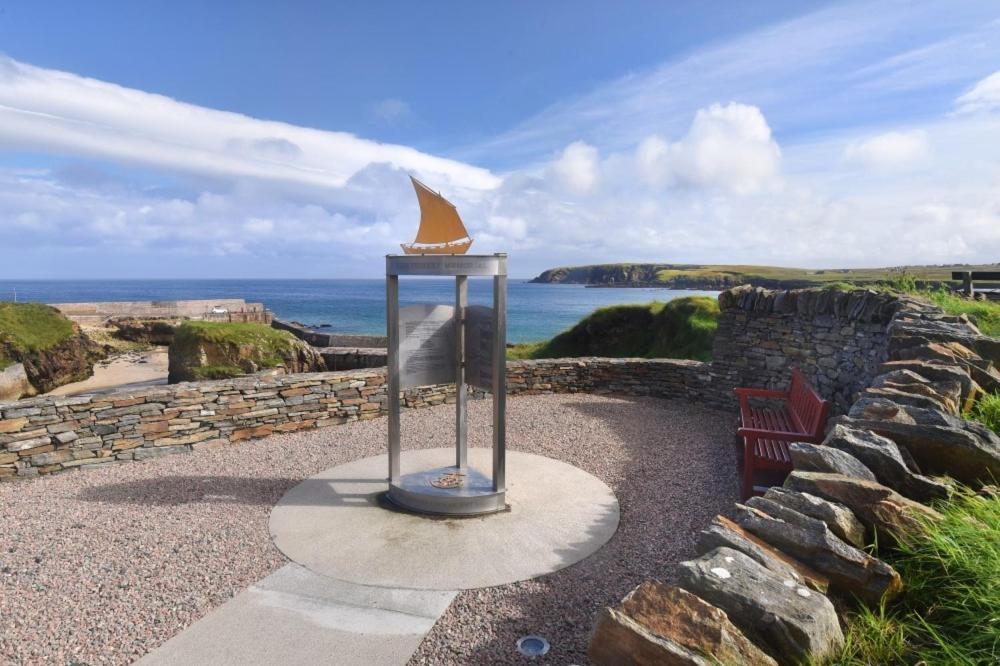 Road End Cottage Port of Ness Bagian luar foto