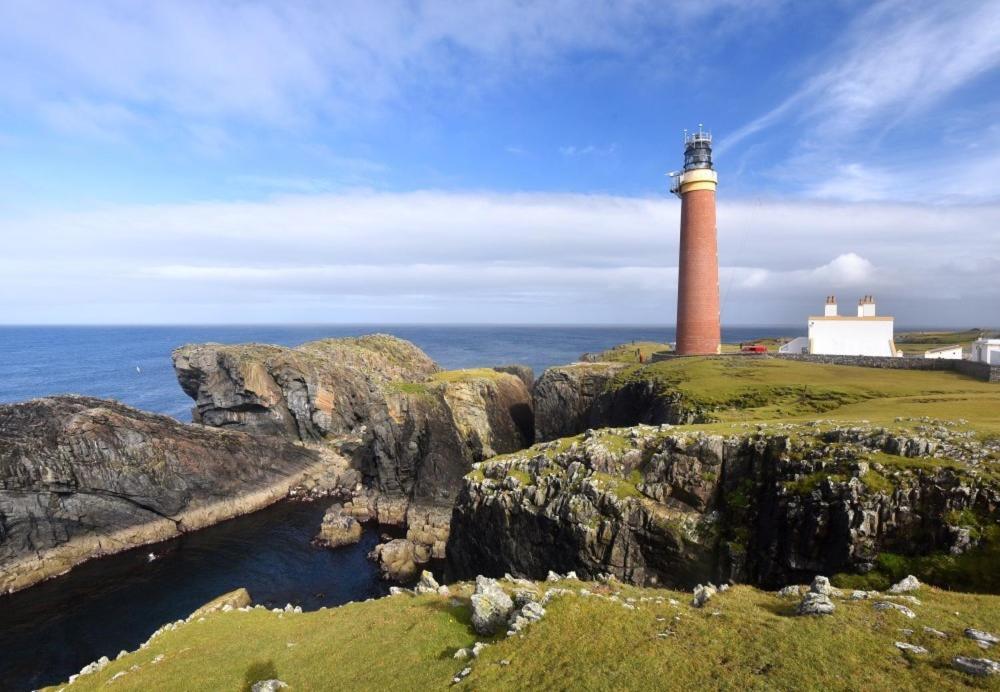 Road End Cottage Port of Ness Bagian luar foto